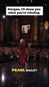 The amazing Betty White hilariously teases Morgan Freeman at an awards show before a performance. Her comedic timing is unmatched! #BettyWhite #MorganFreeman #Comedy #AwardsShow #Funny | Billion Dollar Mind