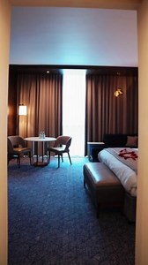 Step into luxury with our Executive King Rooms. Indulge in sophistication, unparalleled comfort, and breathtaking views. Your escape awaits... https://bit.ly/OffersatTLH | The Lowry Hotel | Facebook