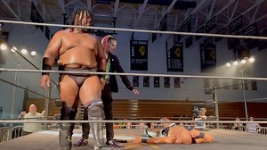 @calvintankman is a bad man! @thelethaljay @franktheclown_ #WarriorWrestling | @WarriorWrstlng Show available at @ProWTV ➡️: solo.to/pwtv #WarriorWrestling25 #WW25 #MLW #Majorleaguewrestling #Mlwfusion @majorleaguewrestling | Wrestling With Unicorns