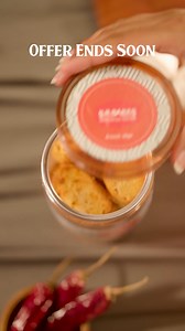 14K views | 퐓퐡퐢퐬 퐬퐧퐚퐜퐤 퐛퐢퐭퐞퐬 퐛퐚퐜퐤. Crunch into the Chilli Garlic Rusk Spicy, Garlicky & Seriously Addictive. Order now with 퐏퐀퐍 퐈퐧퐝퐢퐚 퐝퐞퐥퐢퐯퐞퐫퐲 & 퐅퐑퐄퐄 퐬퐡퐢퐩퐩퐢퐧퐠 퐨퐧 퐨퐫퐝퐞퐫퐬 퐨퐯퐞퐫 ₹ퟓퟗퟗ!  퐅퐥퐚퐭 ퟐퟎ% 퐎퐅퐅 – 퐎퐅퐅퐄퐑 퐄퐍퐃퐒 퐒퐎퐎퐍 Your tastebuds won’t forget this one — 퐒퐡퐨퐩 퐍퐨퐰! | KR BAKES since 1969 | Facebook