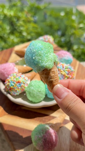 76K views · 173 reactions | Are you still bringing store-bought cupcakes to birthday parties and baby showers? Try my recipe instead because I guarantee they'll be a hit! Get the full recipe: https://bit.ly/3Z229iW 療 (IG/TT @eatslucywang) | Taste of Home | Facebook