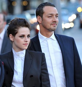 Kristen Stewart Affair Photos: New Video Claims They’re Fake