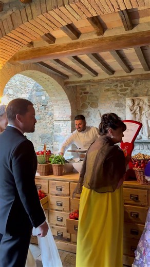 Quanto dura lo spettacolo del Mozzarella Bar?🥛#MozzarellaL #WeddingFood #Tradizione #matrimonio