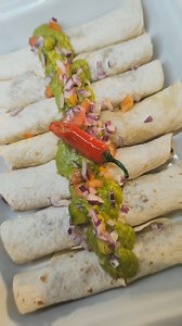 En nuestro restaurante Fusión podrás degustar los platos más exóticos del hotel 👌😋. Aquí te damos una idea de lo que te espera en la noche mexicana. Tiene buena pinta, ¿verdad? 🌯🌮 * In our Fusion restaurant you can taste the most exotic dishes of the hotel 👌😋. Here's an idea of what's in store for you on Mexican night. Looks good, doesn't it? 🌯🌮 | Sandos Papagayo