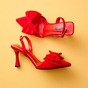 69K views · 1K reactions | When your heels have more personality than your ex #RedBowGoals  Pointy Slingback Court 34679803 R299.99 #BoldAndBeautiful #ShoesForDays #Legit #LoveItLegit #LegitFashion | LEGiT Fashion | Facebook