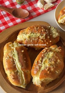 Korean Garlic Butter Salt Bread Recipe