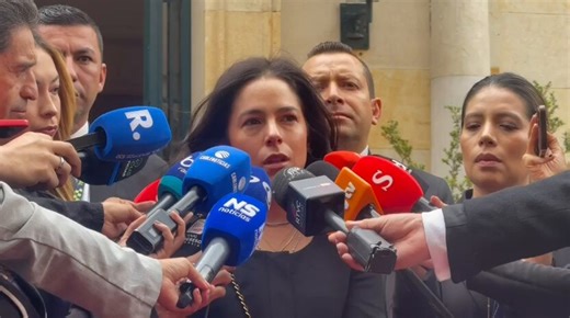 La muerte de un ser querido es dolorosa. Cada quien lo asume con sus propios recursos y capacidades. Pero aterra que la pérdida de ese familiar no sea un duelo interno, sino que se la convierta en una campaña político electoral. Dilema: humanidad Vs. ideología, ¿qué pasa más?
