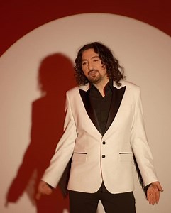 1.6K reactions · 37 shares | WOW! Imorgon fredag släpps den… min nya singel Fire Of Love ❤️‍❤️‍❤️‍ | Di Leva | Facebook