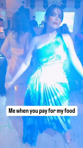 So you taking me for dinner, or paying my car note.#sonanddaughterday #usa #bebe #babe #girl #boys #girlfreind #boyfreind #naughty #viralreelschallenge #reelschallenge #reelsfypシ #reelviral #viralreelsfb #viralreels | Jessenia Rebecca