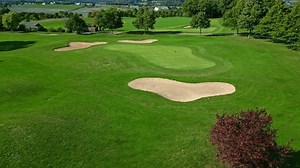 dolly Aérien de terrain de golf : vidéo de stock (100 % libre de droit) 3987598655 | Shutterstock