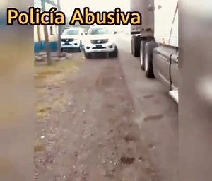 🇭🇳||Policía de Honduras en total abuso de autoridad dispara contra colega aparentemente solo por el simple hecho de pasarse el peaje de Zambrano...Hasta cuando vamos a soportar tanto abuso de parte de esta gente? | Htv Digital
