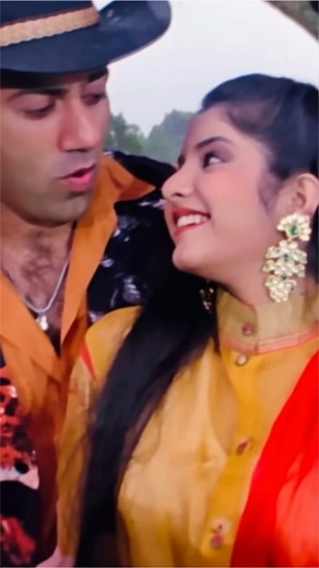 20K views · 675 reactions | Aankhon Me Hai Kya…. Movie : Vishwatma #sunnydeol #divyabharti #90smusic #90smusic #bollywoodsongs | Vintage Bollywood | Facebook