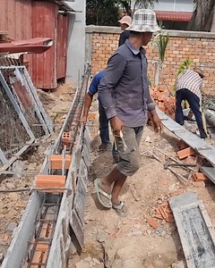 3.2K views · 22 reactions | Brickwall fence installation for Villa porject #trucks #backfill #komatsu #caterpillar #machine #construction #heavyequipment #engineering | Chocolate | Facebook