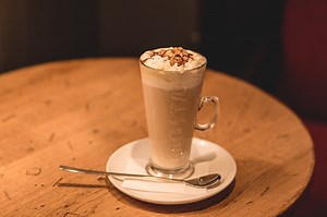 Cum să faci cel mai bun frappe ice caffe! Reţeta specială cu ingredientul verii