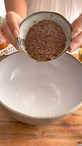 Seeded Crackers (Oil-Free, Flour-Free, Nut-Free) RECIPE 👉🏼 🌟INGREDIENTS 🌟:- Flaxseed, chia seeds, pumpkin seeds, sesame seeds, hemp seeds, garlic granules, dry thyme, sea salt flakes. Video By:- Instagram @_plantbaes_ #vegans #veganlife #veganfood #veganism #veganworldshare #vegantips #veganyum #veganrecipeshare #veganheaven #veganraw #veganweek #veganrules #vegansoninstagram #vegandinners #veganteen #veganlifestlye #veganfeed | Vegan Couch