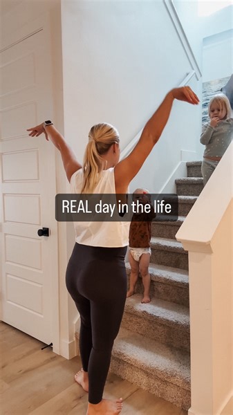 A real, ✨productive✨ morning if you will😙🤌 don’t see those too often😂 #dayinthelife #real #sahm #momlife #toddlerlife #momsofinstagram #jane #janeinsane | Jane Insane