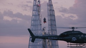 #Superman está volando sobre Londres | DC - Latinoamérica - Fan Account