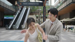 2.3K views · 20 reactions | Wife meets ex-boyfriend, husband follows her and finds out and gets jealous! 妻子遇见前男友，丈夫跟踪发现后吃醋！ 剧名：咕咚咕咚喜欢你 #cdrama #chinesedrama #董又霖 #林昕宜 #LinXinYi #咕咚咕咚喜欢你 #tvdrama #LinXinYi | 剧乐部 Drama club | Facebook