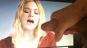 Elle Fanning gif tribute 2