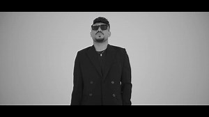 كليب انا لبسي الشيك غرك فيا"(قولتيلي انا ليك)"غناء كريم كرستيانو الغزال - توزيع يوسف اوشا 2025 تحميل من موقع مهرجانات: bit.ly/3HkWsaj للمشاهدة من اليوتيوب: youtu.be/krfJGZR0V4c #كريم_كرستيانو #عجوه_ميوزك | يلا شعبي ومهرجانات