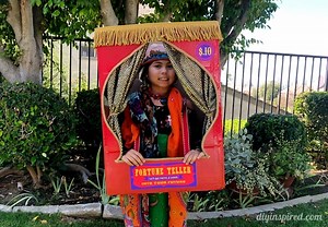 DIY Fortune Teller Booth Halloween Boxtume
