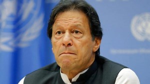 Imran Khan asks international community to press India to lift restrictions in Kashmir