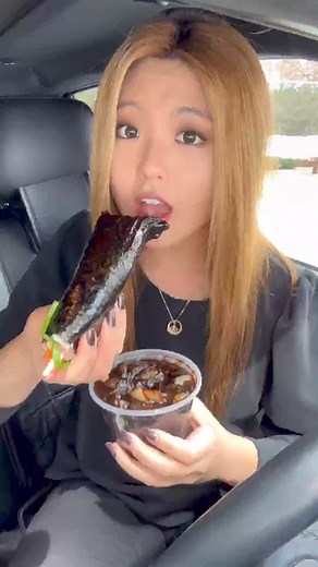 Asian mom eating road trip lunch gone very wrong… #fyp #foryoupage #food #eating #mukbang #rice #nood | Amber R. Cannon