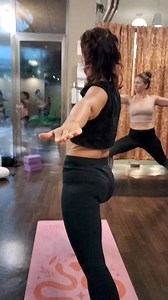 ¿Te duele la espalda y no puedes hacer ejercicio? Intenta yoga para empezar poco a poco a eliminar esa rigidez. Sabías que los astronautas de la NASA han incorporado prácticas de yoga en sus rutinas de ejercicios para mantener la flexibilidad y contrarrestar los efectos de la ingravidez. Esta es una práctica que no tiene género, edad o nivel de experiencia. Inténtalo y compartamos como te sientes después de la primera sesión. #WeARRRthegym #RivieraMaya #lifestyle #helthylifestyle #gymmotivation 