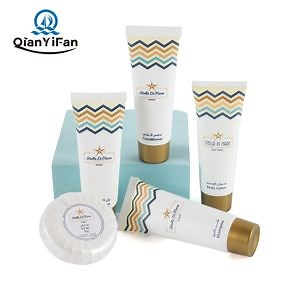 [Hot Item] Customized Logo Hotel Room Toiletries Set Pure Plant Essential Oil Configuration for Hotel Guests to Use Environmentally Friendly Disposable Supplies