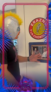 21K views · 390 reactions | Primo, primo! Acompáñame a un tour en la suite de Miami  Puro lujo aquí jejejeje #eraznoylachokolata #elshowdeeraznoylachokolata #miami #miamibeach #room #roomtour #suite #hotel | Erazno y la Chokolata | Facebook