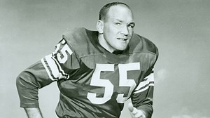 Eagles linebacker Maxie Baughan named Hall of Fame finalist