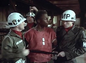 Неудачники Streamers (1983) 360р