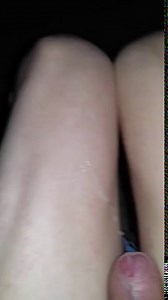 sissydiverrachel cums from fucking her thighs outside