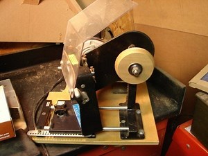 Ringmaster allows you to create bowls and hollow vessels...