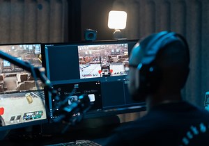 Logitech Litra Glow is an affordable streaming light for everyone