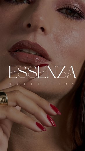 🌟 ¿Lista para enamorarte a primera vista? ESSENZA llegó para transformar tu estilo con frescura, elegancia y ese toque único que te define 🤍✨ Guarda este reel, compártelo con tu partner de shopping 🛍️ y cuéntanos en los comentarios cuál fue tu favorito 👇 ¡Te leo! #gissett #Tendencias2025 #Ootd #LooksDeOficina #nuevosingresos #newin #moda #NuevaColección #EstiloConEsencia #EssenzaCollection | Gissett