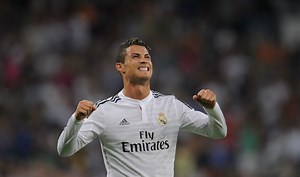 Cristiano Ronaldo extends Real Madrid deal to 2021