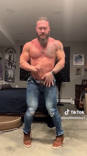 Scott Holliday (@scottholliday1)’s videos with She Thinks of Me - Landon Tewers