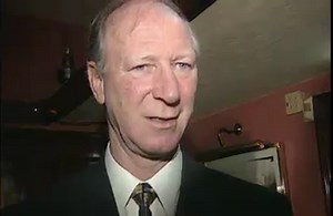 #OTD 1996: Big Jack Charlton and his wife were awarded honorary Irish citizenship. What about the players? | BBC Archive