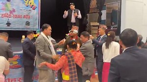 तनहुँ समाज यूकेको ७ जून २०२५ मा आयोजित १८औं वार्षिक भेटघाट तथा बीबीक्यूमा चर्चित गायक प्रसाद खप्तरी मगरको बेजोड प्रस्तुति । भिडियो सौजन्य : मनसुदन थापामगर | We Nepali | Facebook