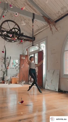 Check out that flare to invert from @winnie.au! ⭐️ #aerialhooptricks | Aerial Hoop Tricks