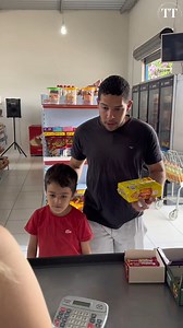 59K views · 3.6K reactions | Ainda existe pessoas do coração bom, dona de supermercado ajuda homem humilde, veja! | Saga Brenda | Facebook