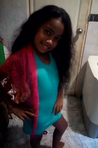 Mis niñas modelando