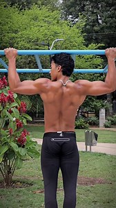 Back Gainz 🔥✌🏽 | Polossus fit