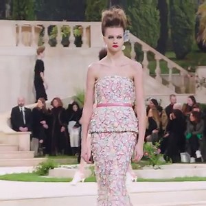 Looks from the Spring-Summer 2019 Haute Couture collection by Karl Lagerfeld, presented at the Grand Palais in Paris. | CHANEL