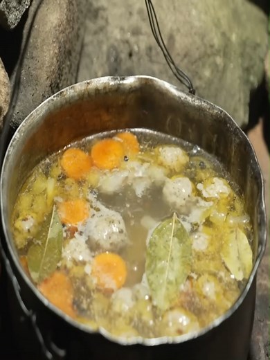 Bushcraft hiding in an abandoned log cabin from strong winter wind #FacebookReelsContest #reels | Bushcraft Survival Cambo | Facebook
