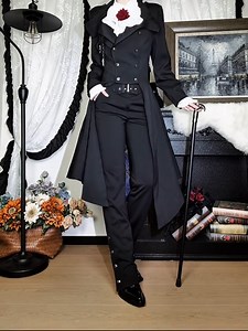 84K views · 7K reactions | 驪 This black double-breasted Ouji coat...