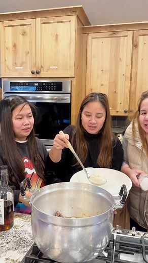 11K views · 102 reactions | Cooking ina nyo serye. Ang ingay ng mga nagsasabong sa background! 藍#cabinlife #arrozcaldo#filipinofood #pinoyabroad #laketahoe | Mommy Anie | Facebook