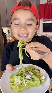 Green Spaghetti Recipe: Green Cream Sauce: 4 anaheim roasted peppers (peeled, deveined) 1/3 onion (fried) 2 garlic cloves (fried) 16 oz Daisy sour cream 1 cup mozzarella shredded cheese 1 cup milk 1-2 tbsps chicken bouillon (to taste) 1 small bunch of cilantro Instructions: Roast your anaheim peppers in open flame for 5 minutes then add to a back and let them steam for 10 minutes. 10 minutes later peel and devein them and set aside. In a cast iron hot skillet add olive oil and butter, then fry o