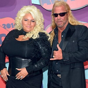 Dog the Bounty Hunter Shares Heartbreaking Photo of Beth Chapman In Hospital Bed Amid Coma